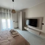 Lanzi House Dom wakacyjny