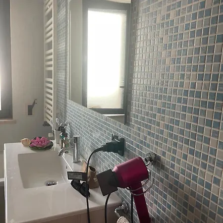 Lanzi House בית נופש *